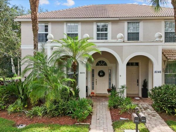 8044 Murano Circle, Palm Beach Gardens, FL 33418