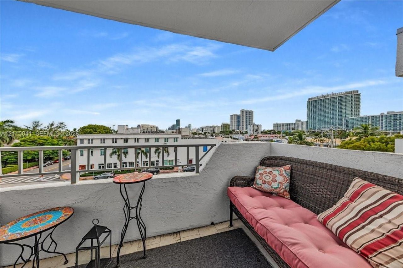 1610 Lenox Ave, Unit 516, Miami Beach, FL 33139 Photo