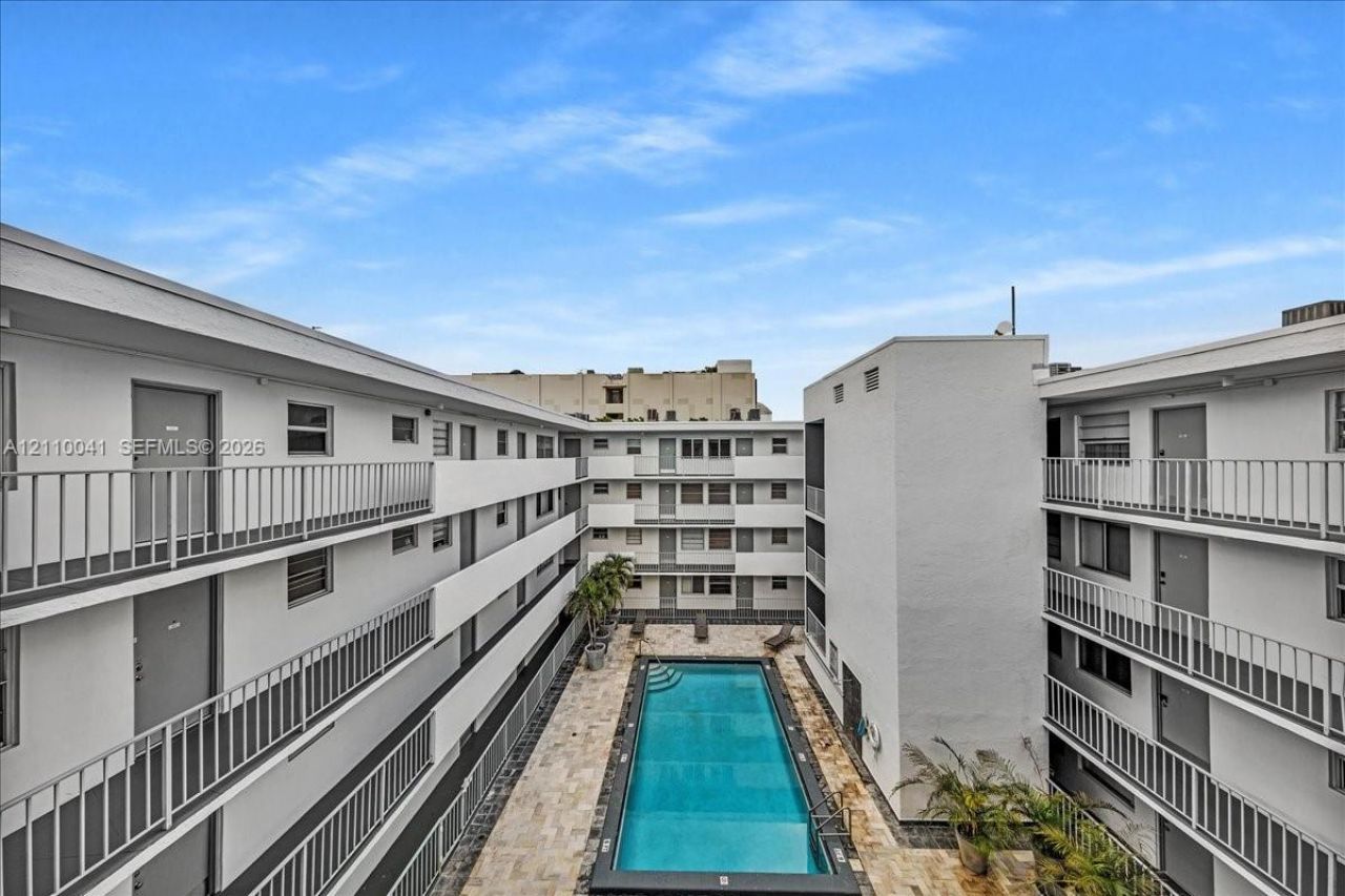 1610 Lenox Ave, Unit 516, Miami Beach, FL 33139 Photo