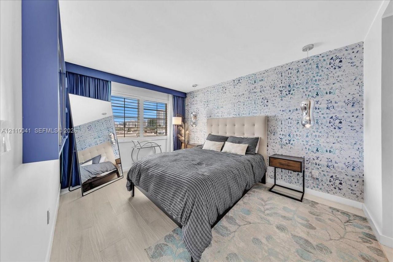1610 Lenox Ave, Unit 516, Miami Beach, FL 33139 Photo