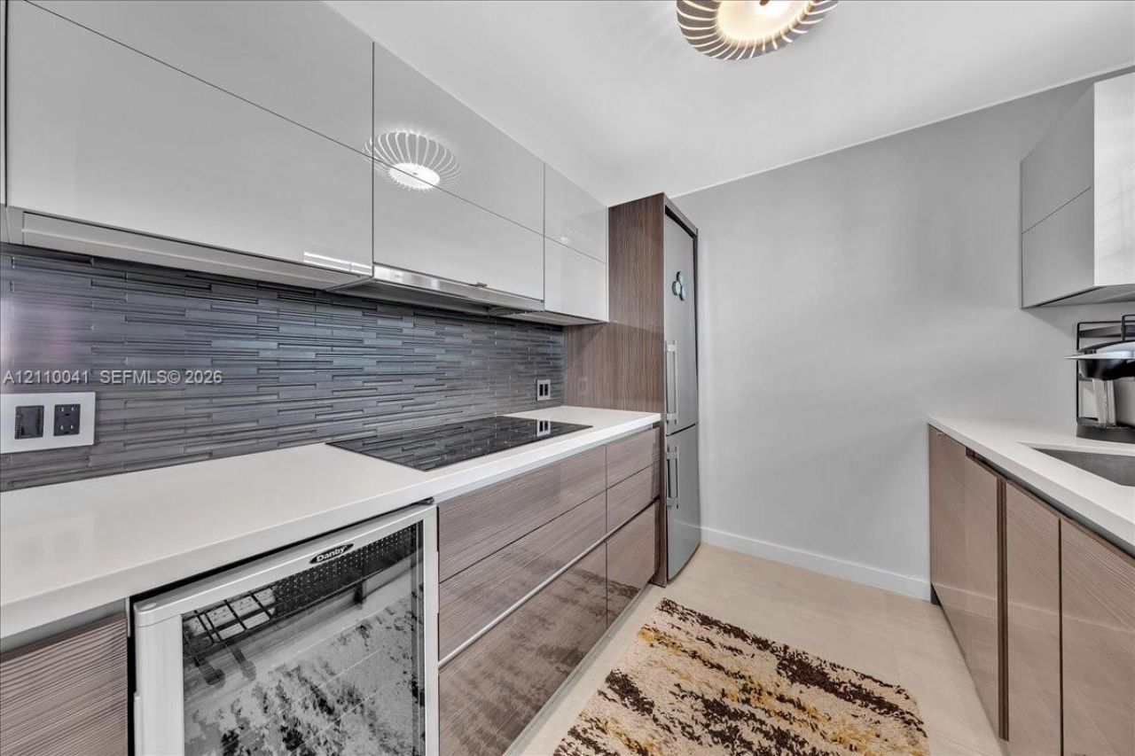1610 Lenox Ave, Unit 516, Miami Beach, FL 33139 Photo