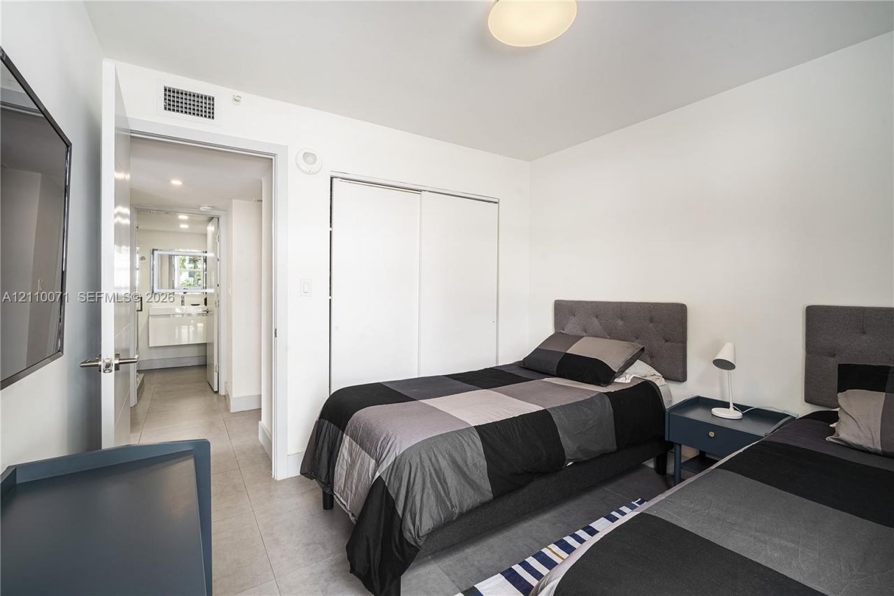 1035 West Ave, Unit 201, Miami Beach, FL 33139 Photo