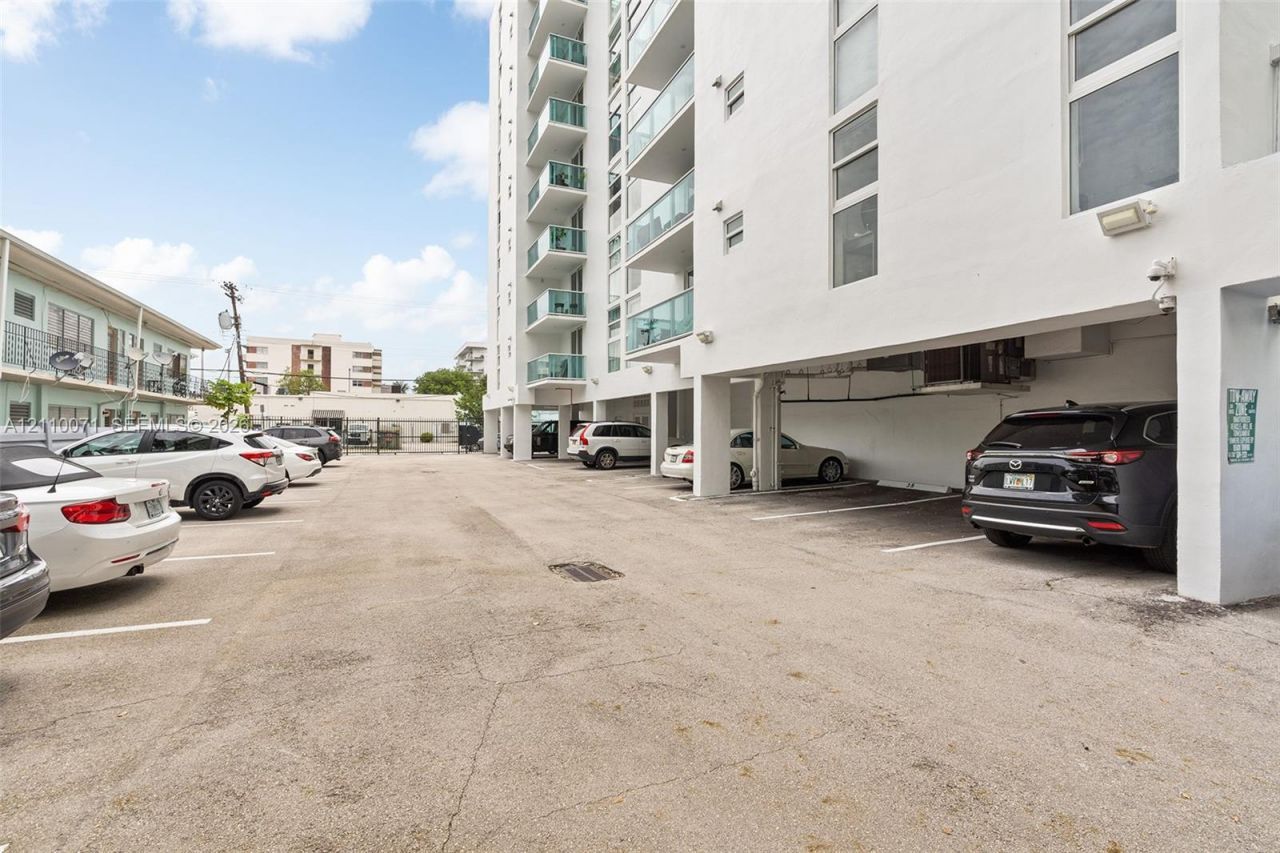 1035 West Ave, Unit 201, Miami Beach, FL 33139 Photo