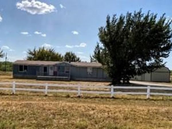 866 Old Church Road, Waxahachie, TX 75165