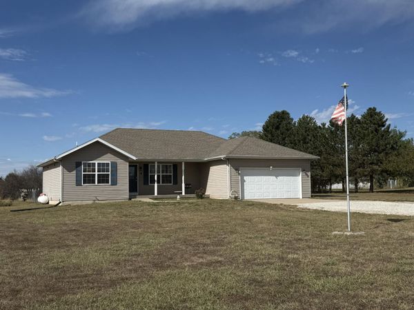 5419 S 165th Road , Brighton, MO 65617