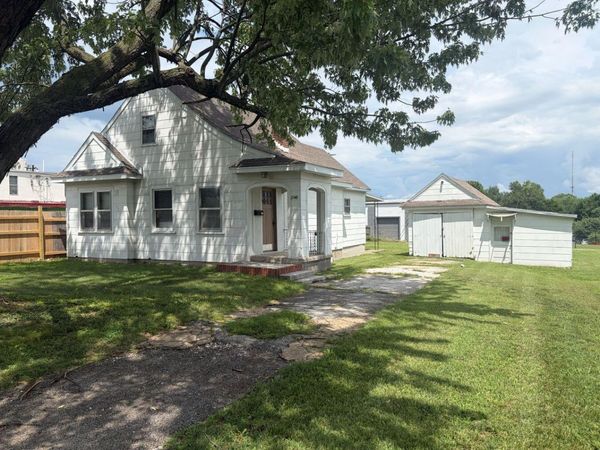 2348 N Campbell Avenue , Springfield, MO 65803