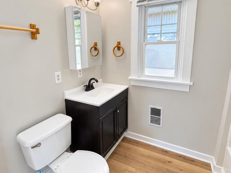 555 E Madison Avenue, Springfield, OH 45503 Photo 9