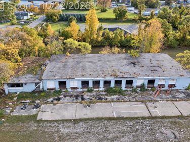1221 N Niagara Street, Saginaw, Mi 48602