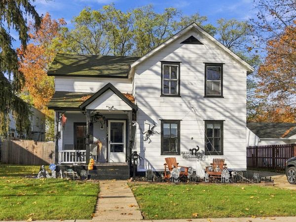 225 N Union Street, Sparta, MI 49345