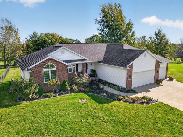 5089 Schwiebert Drive , Walker, IA 52352