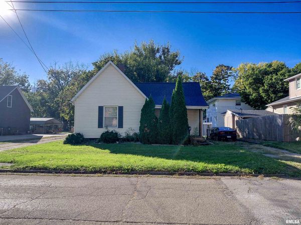 440 2ND Avenue, Canton, IL 61520