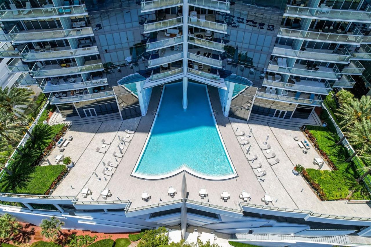 17121 Collins Ave, Unit 2608, Sunny Isles Beach, FL 33160 Photo