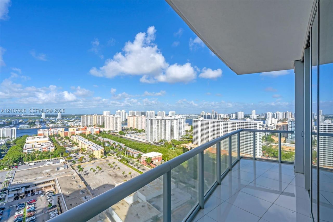 17121 Collins Ave, Unit 2608, Sunny Isles Beach, FL 33160 Photo