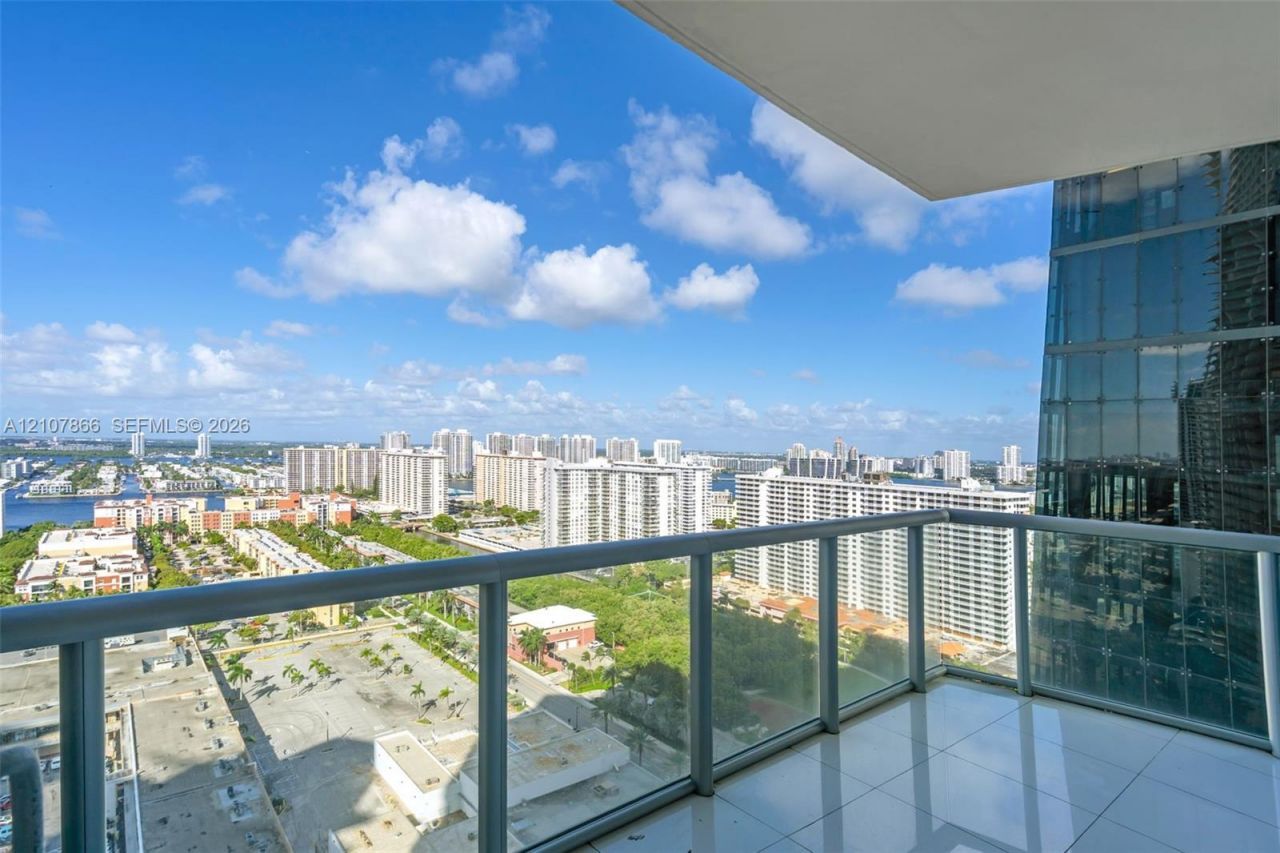 17121 Collins Ave, Unit 2608, Sunny Isles Beach, FL 33160 Photo
