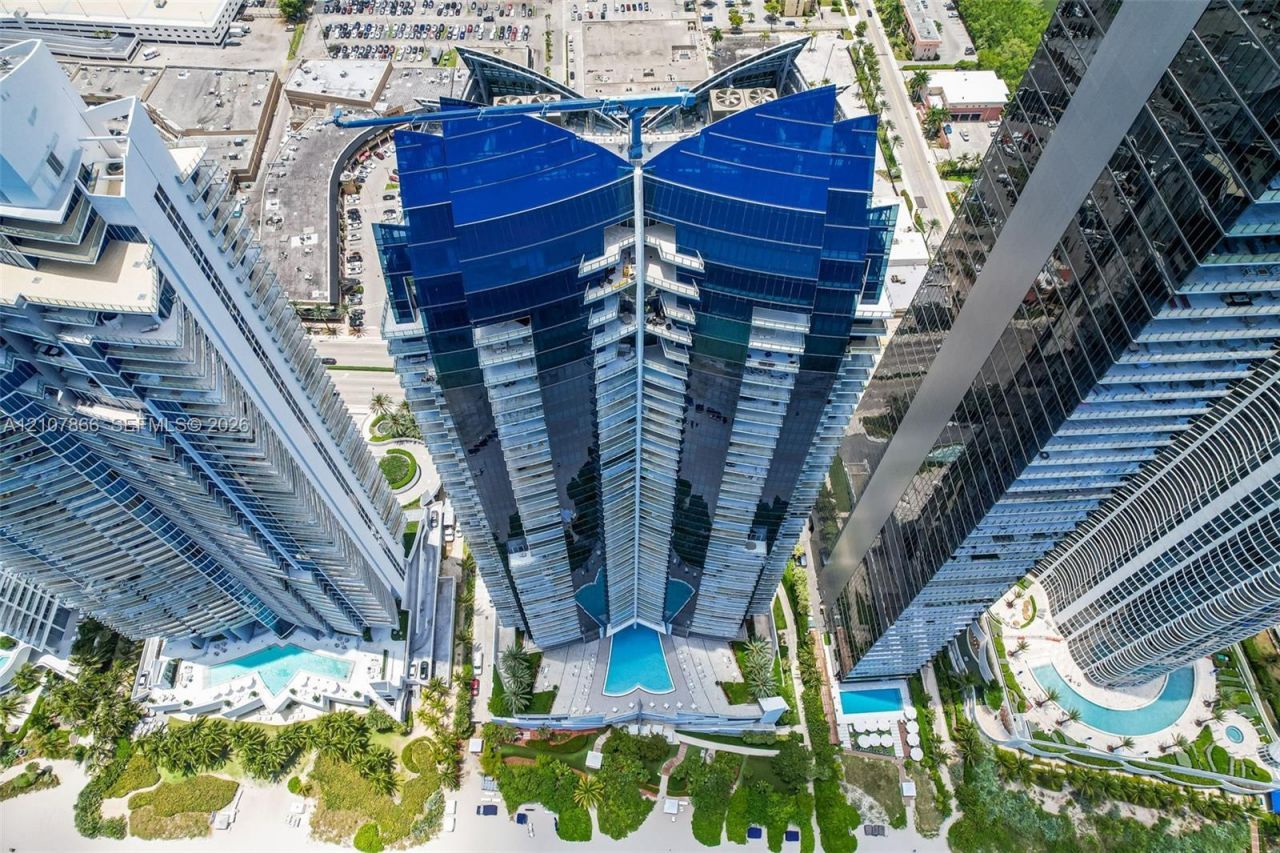 17121 Collins Ave, Unit 2608, Sunny Isles Beach, FL 33160 Photo