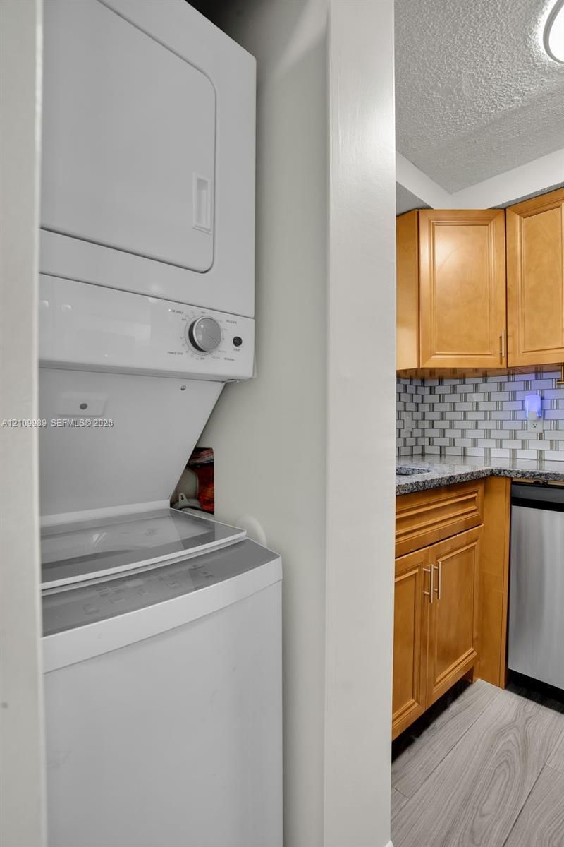 6625 Winfield Blvd, Unit 4-D, Margate, FL 33063 Photo