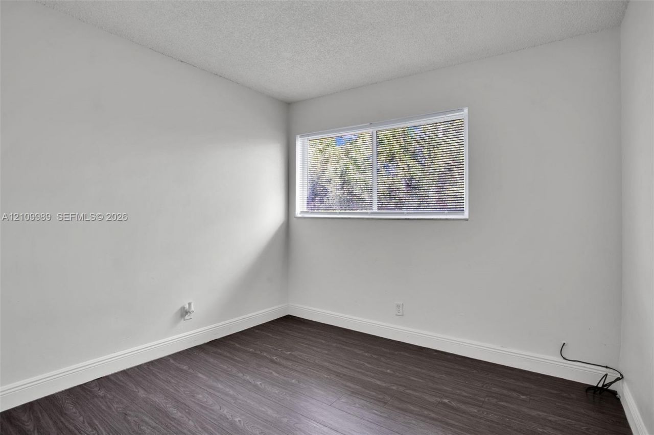 6625 Winfield Blvd, Unit 4-D, Margate, FL 33063 Photo