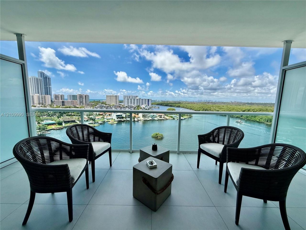400 Sunny Isles Blvd, Unit 1404, Sunny Isles Beach, FL 33160 Photo