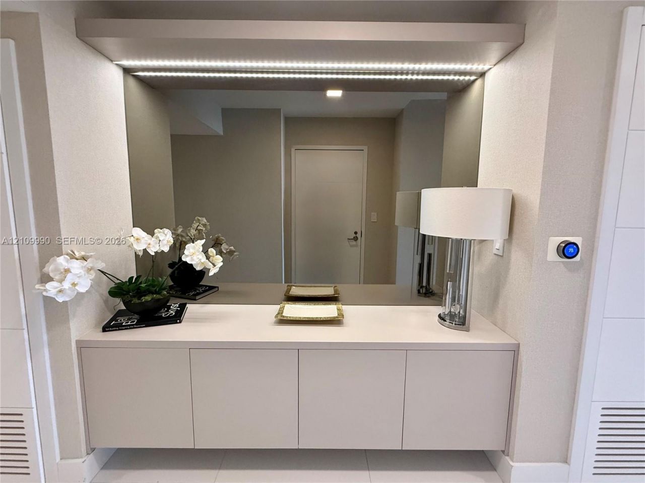 400 Sunny Isles Blvd, Unit 1404, Sunny Isles Beach, FL 33160 Photo