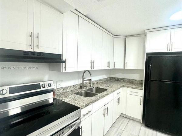 447 NE 195th St , Unit 214, Miami, FL 33179