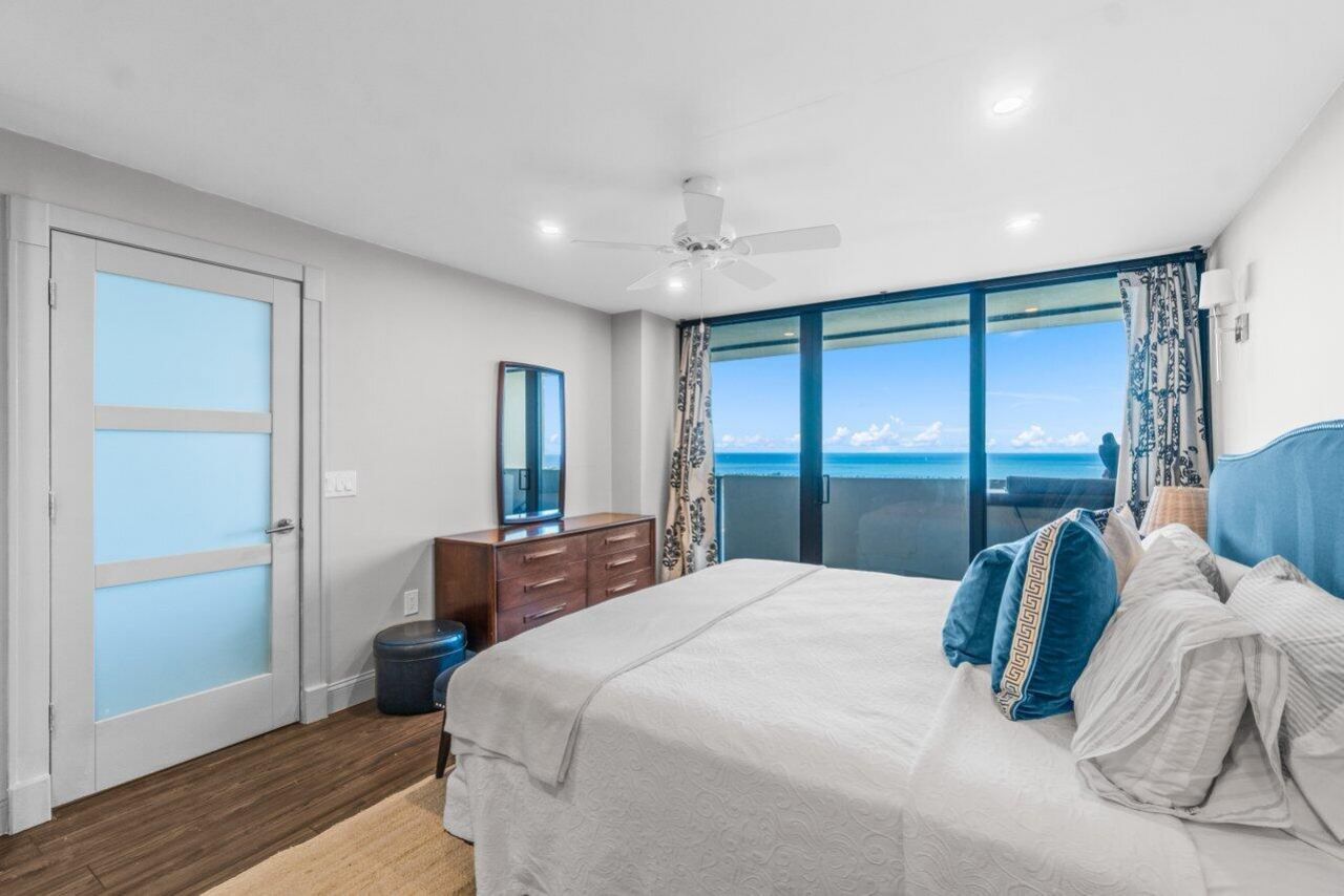 5600 N Flagler Drive, Unit PH108, West Palm Beach, FL 33407 Photo