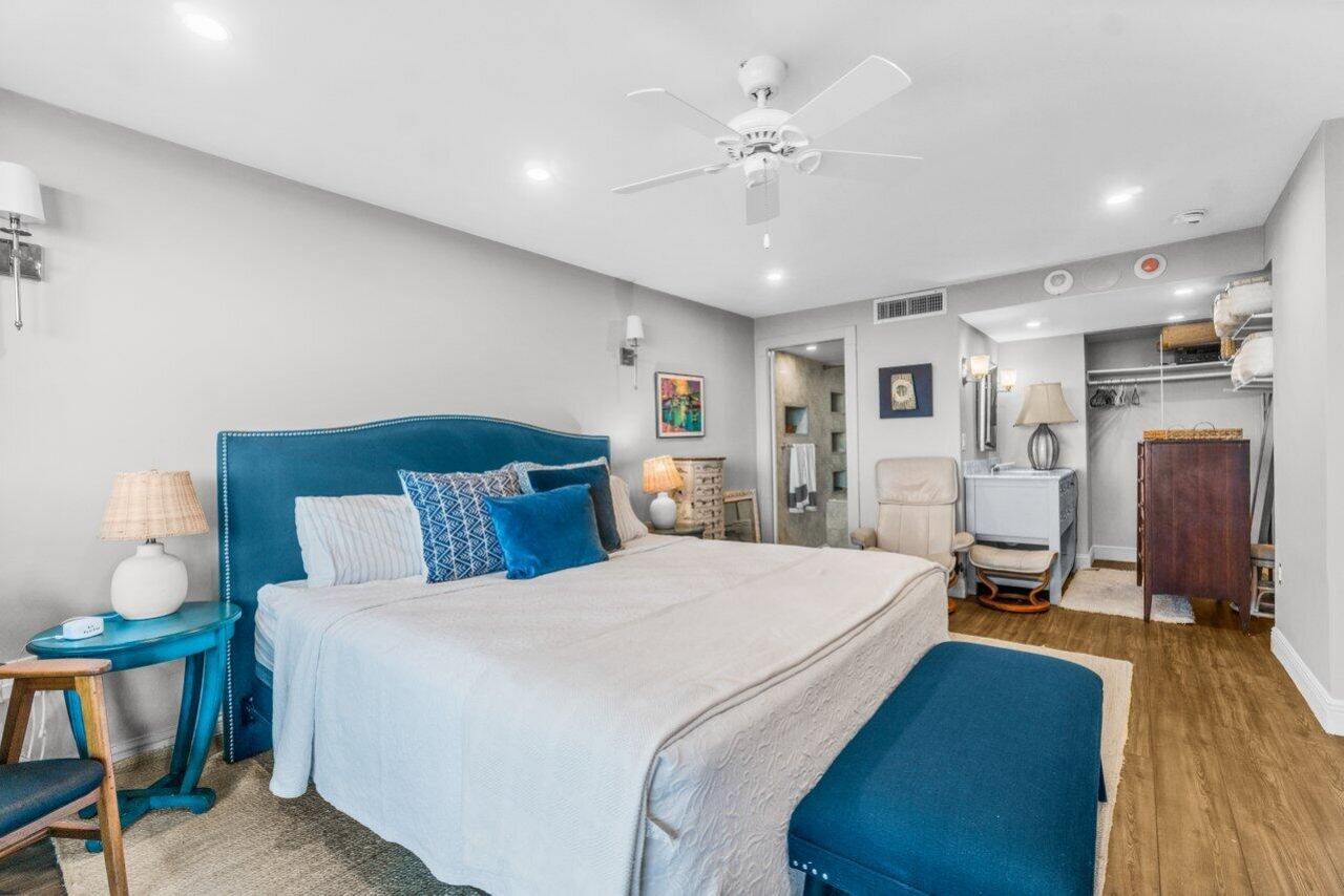 5600 N Flagler Drive, Unit PH108, West Palm Beach, FL 33407 Photo