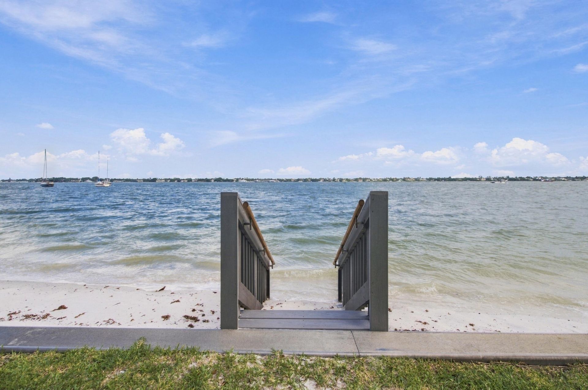 5600 N Flagler Drive, Unit PH108, West Palm Beach, FL 33407 Photo