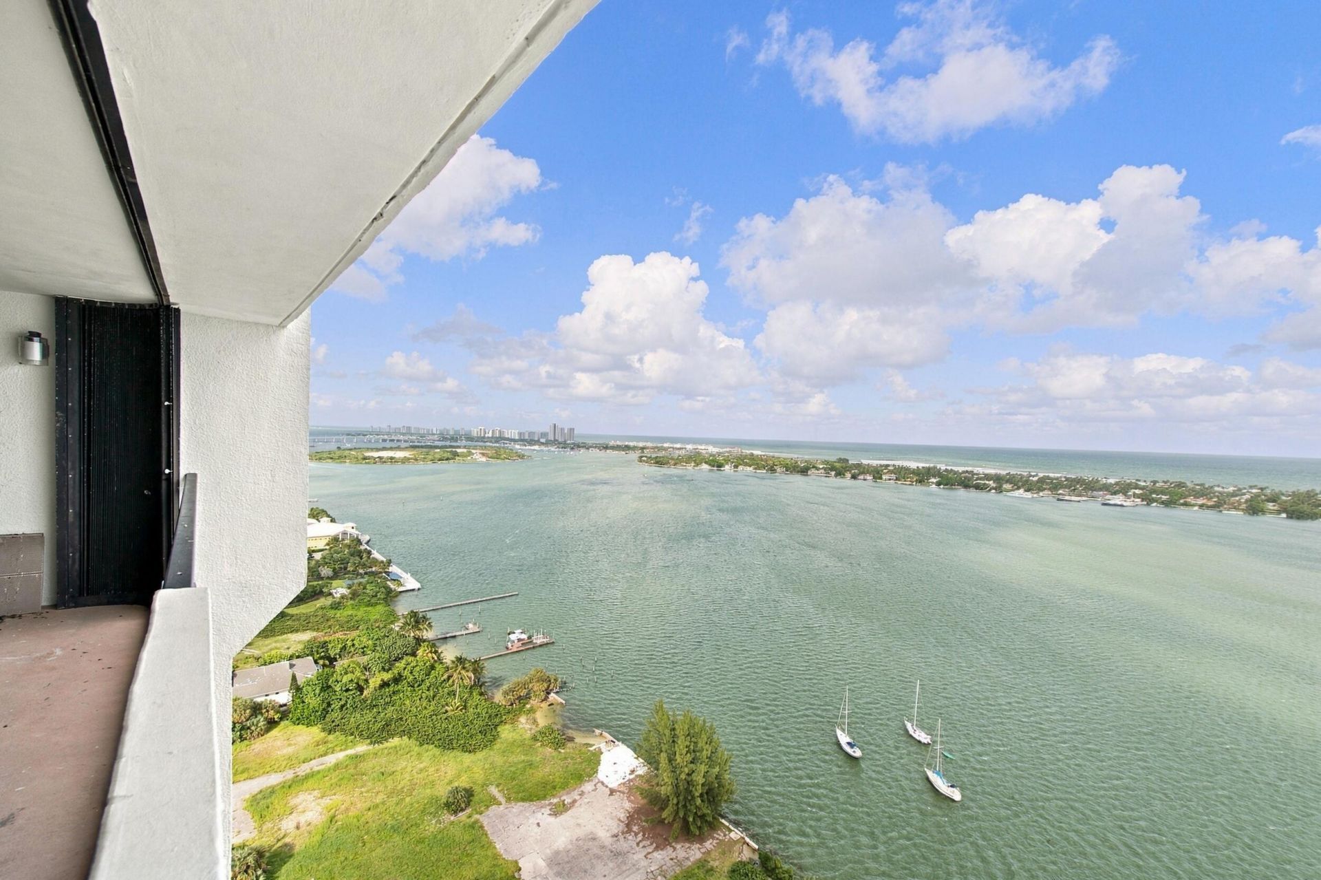 5600 N Flagler Drive, Unit PH108, West Palm Beach, FL 33407 Photo