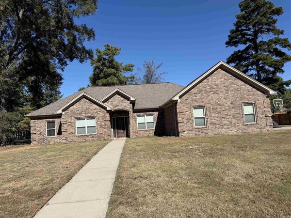 805 Fairway, Pine Bluff, AR 71603