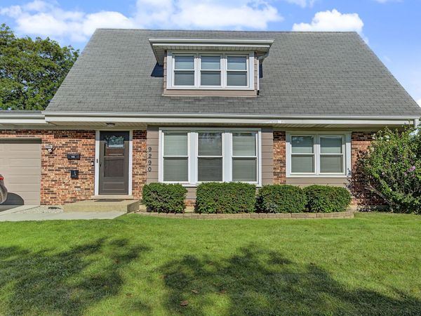 9290 N courtland Drive , Unit 1, Niles, IL 60714