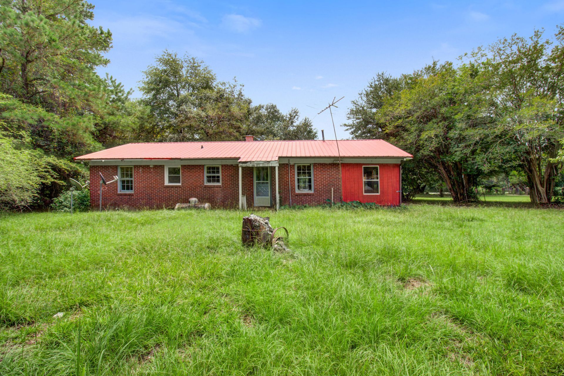 2042 Sniders Highway Photo 24