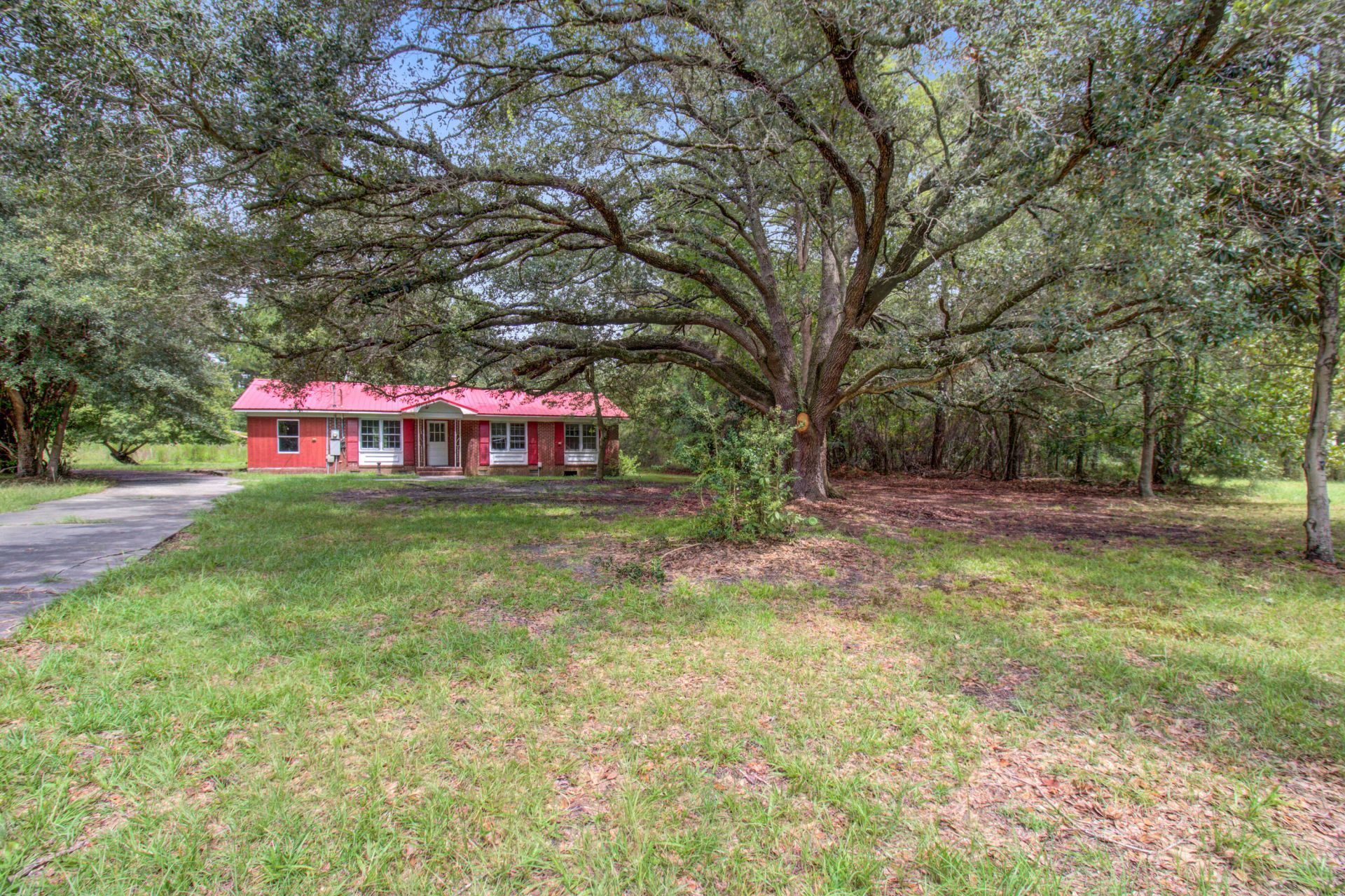 2042 Sniders Highway Photo 7