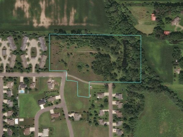 nhn 10th Street E, Litchfield, MN 55355