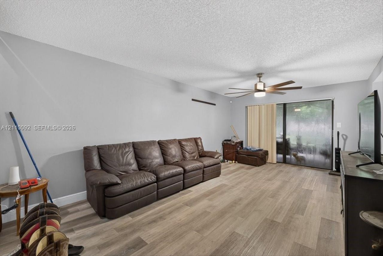 1403 SW 110th Way , Davie, FL 33324 Photo