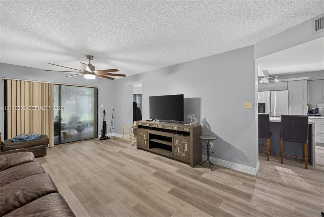 1403 SW 110th Way , Davie, FL 33324 Photo