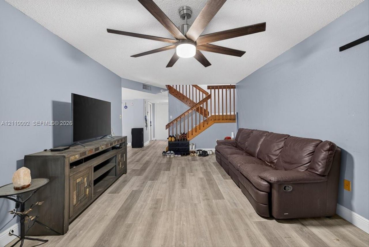 1403 SW 110th Way , Davie, FL 33324 Photo
