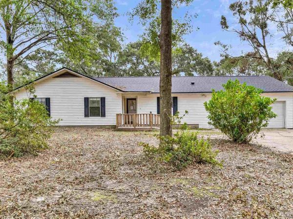 8800 Quail Dr, Pensacola, FL 32534