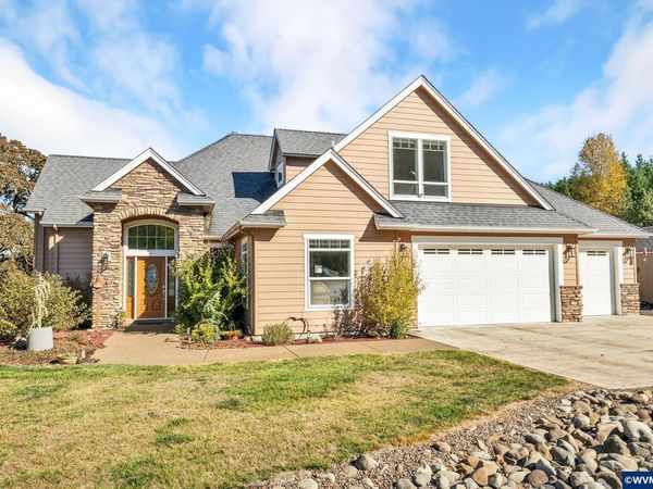 28401 Kingsbury Rd, Lebanon, OR 97355
