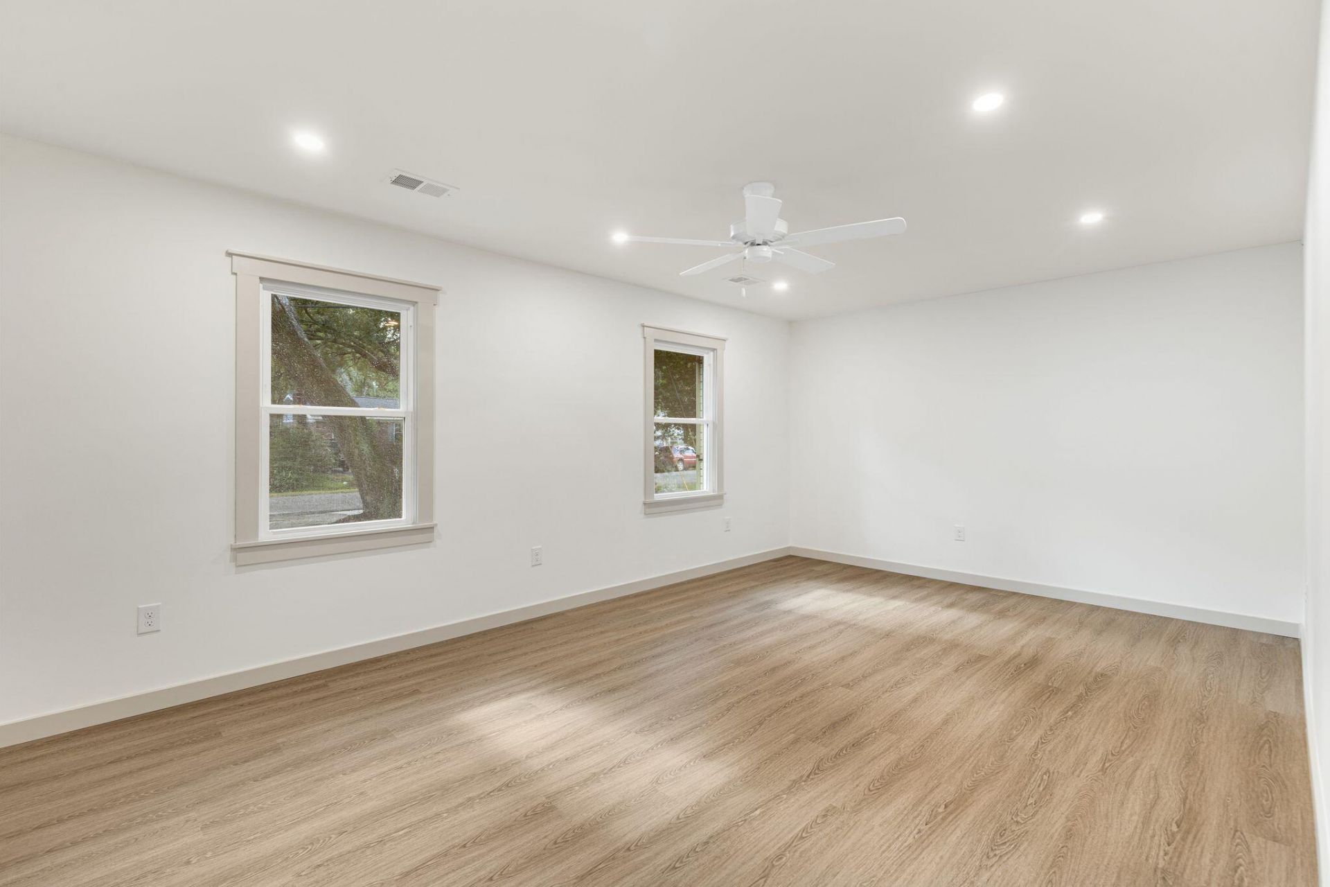 1412 Tara Road Photo 28