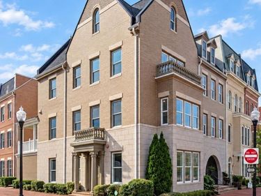 2114 MAIN LINE BOULEVARD, ALEXANDRIA, VA 22301