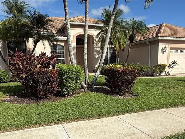 8252 Allendale CT , NAPLES, FL 34120