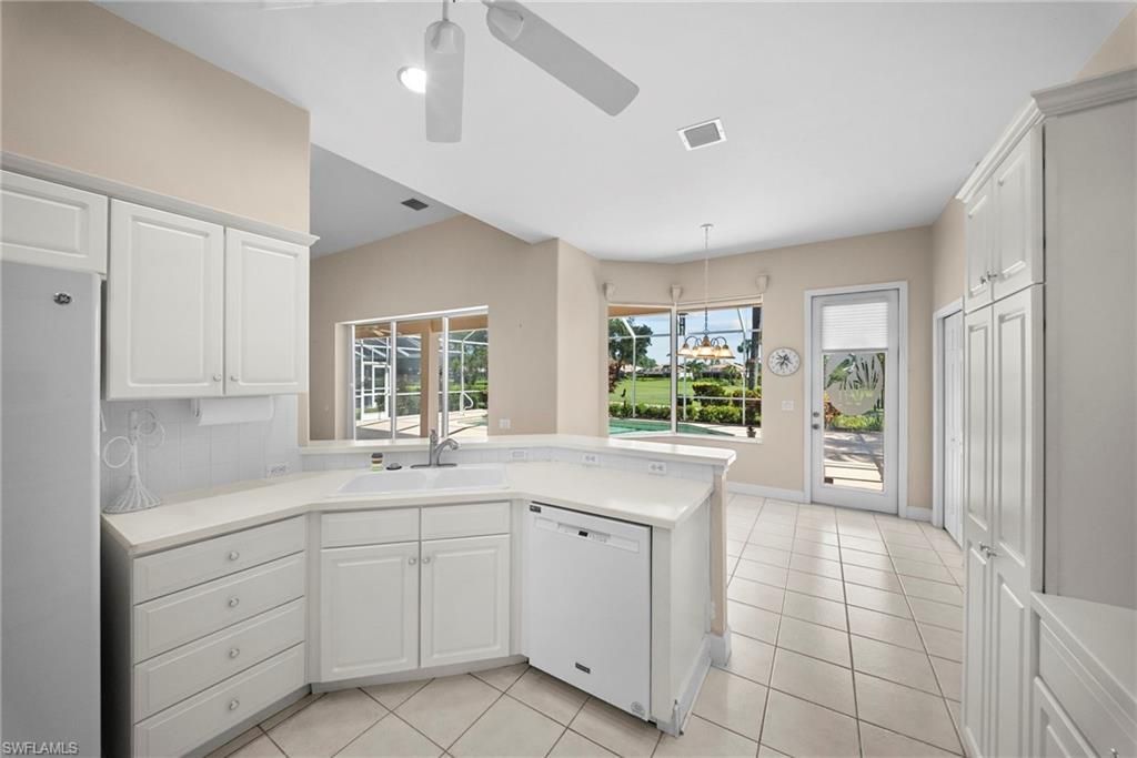 8252 Allendale Ct, Naples, FL 34120 Photo