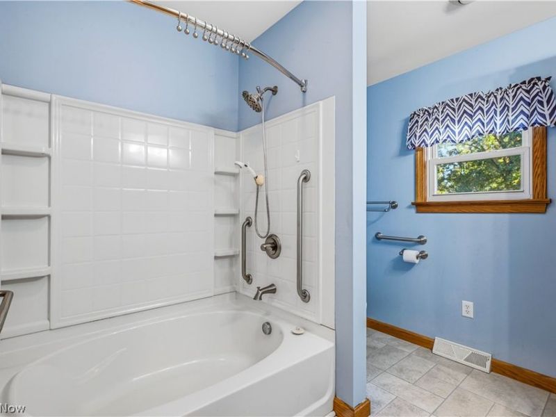 14009 S Main Street, Beloit, OH 44609 Photo 29