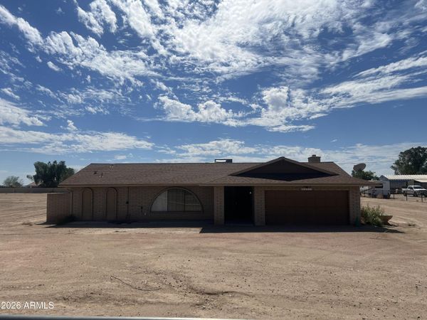 15915 W GLENDALE Avenue, Litchfield Park, AZ 85340