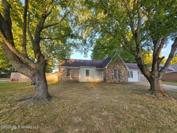5704 Ingleside Drive, Horn Lake, MS 38637