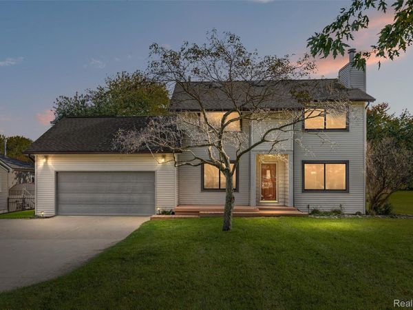 9261 Silverside, Green Oak Township, Mi 48178