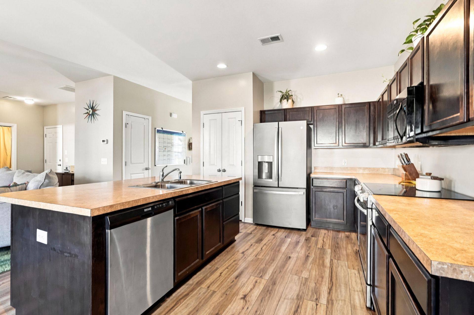 140 Weeping Cypress Drive Photo 13