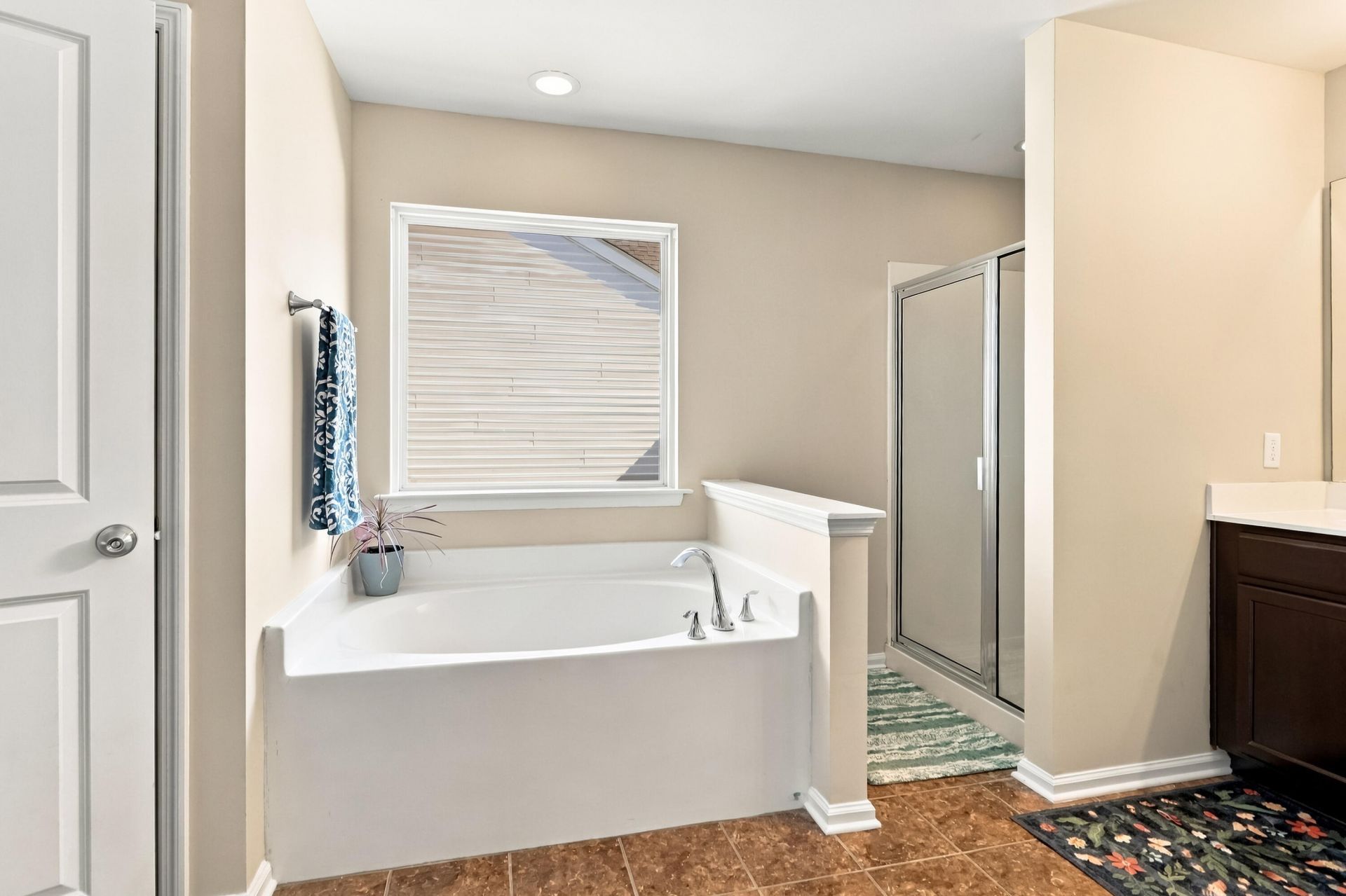 140 Weeping Cypress Drive Photo 24