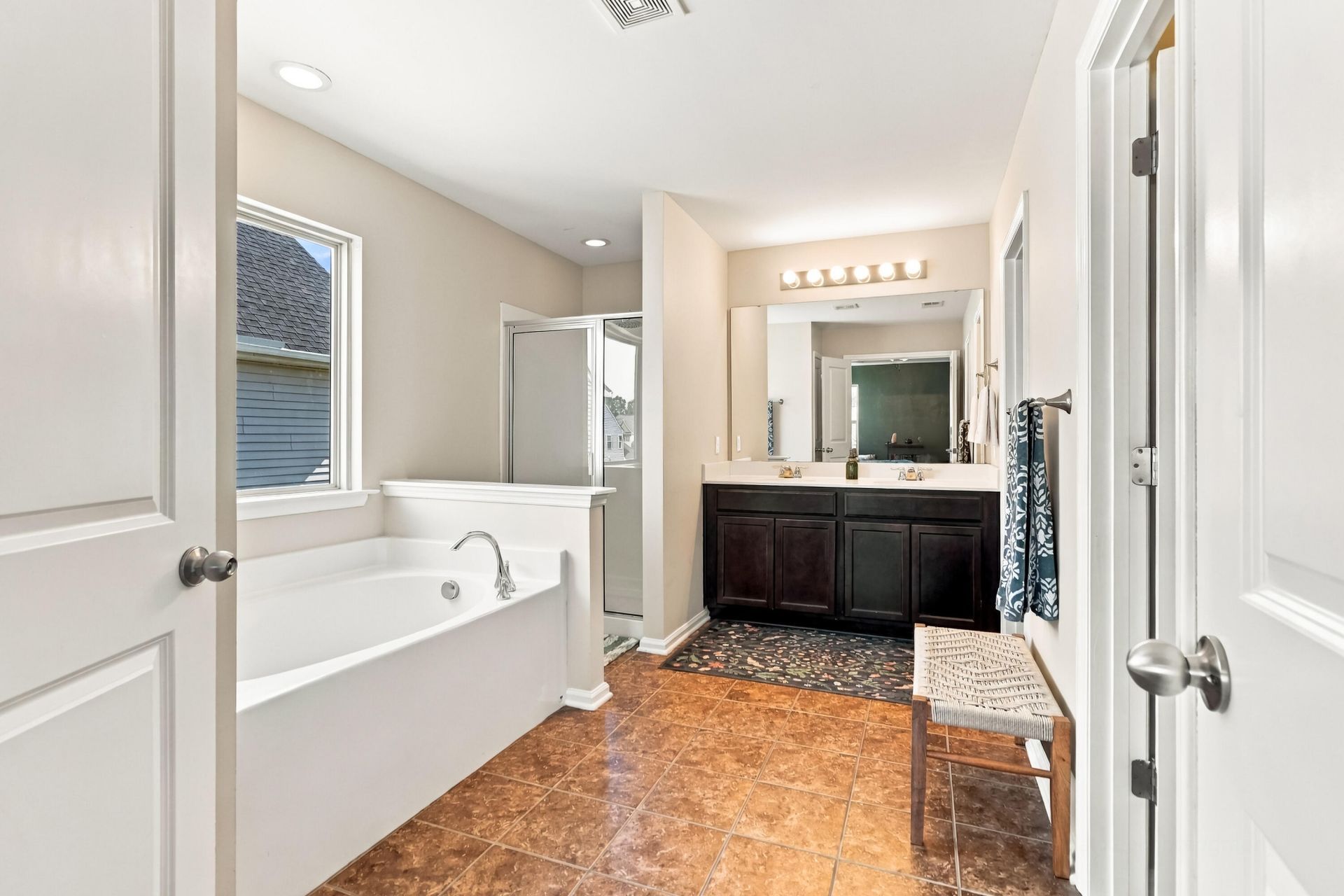 140 Weeping Cypress Drive Photo 25
