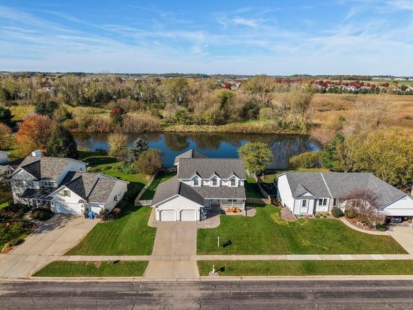 1102 N Fairbrook Drive, Waunakee, WI 53597